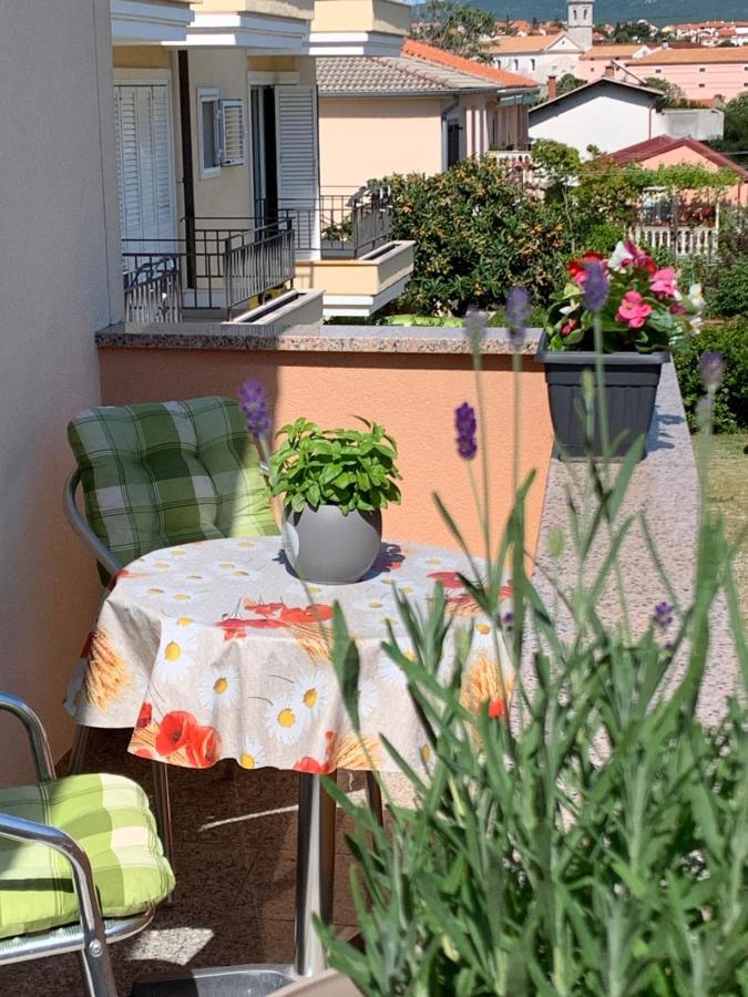 Apartment Close To Krk Town Centre Bagian luar foto